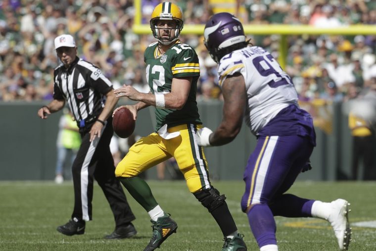 パッカーズQBロジャースがバイキングス戦に先発 | NFL JAPAN.COM
